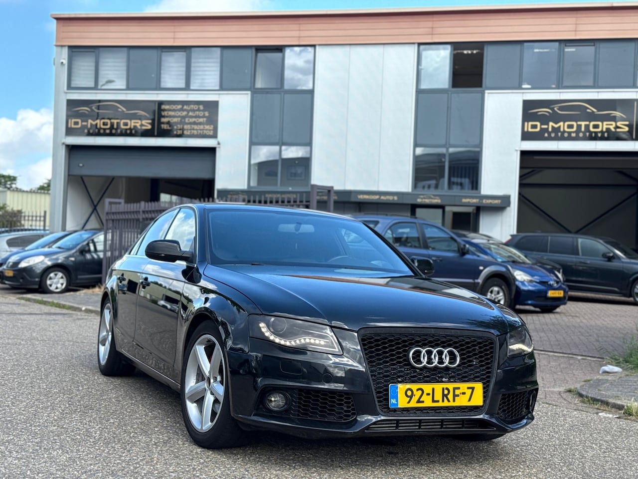 Audi A4 Limousine - 1.8 TFSI S edition Luxe uitvoering 3x s line - AutoWereld.nl