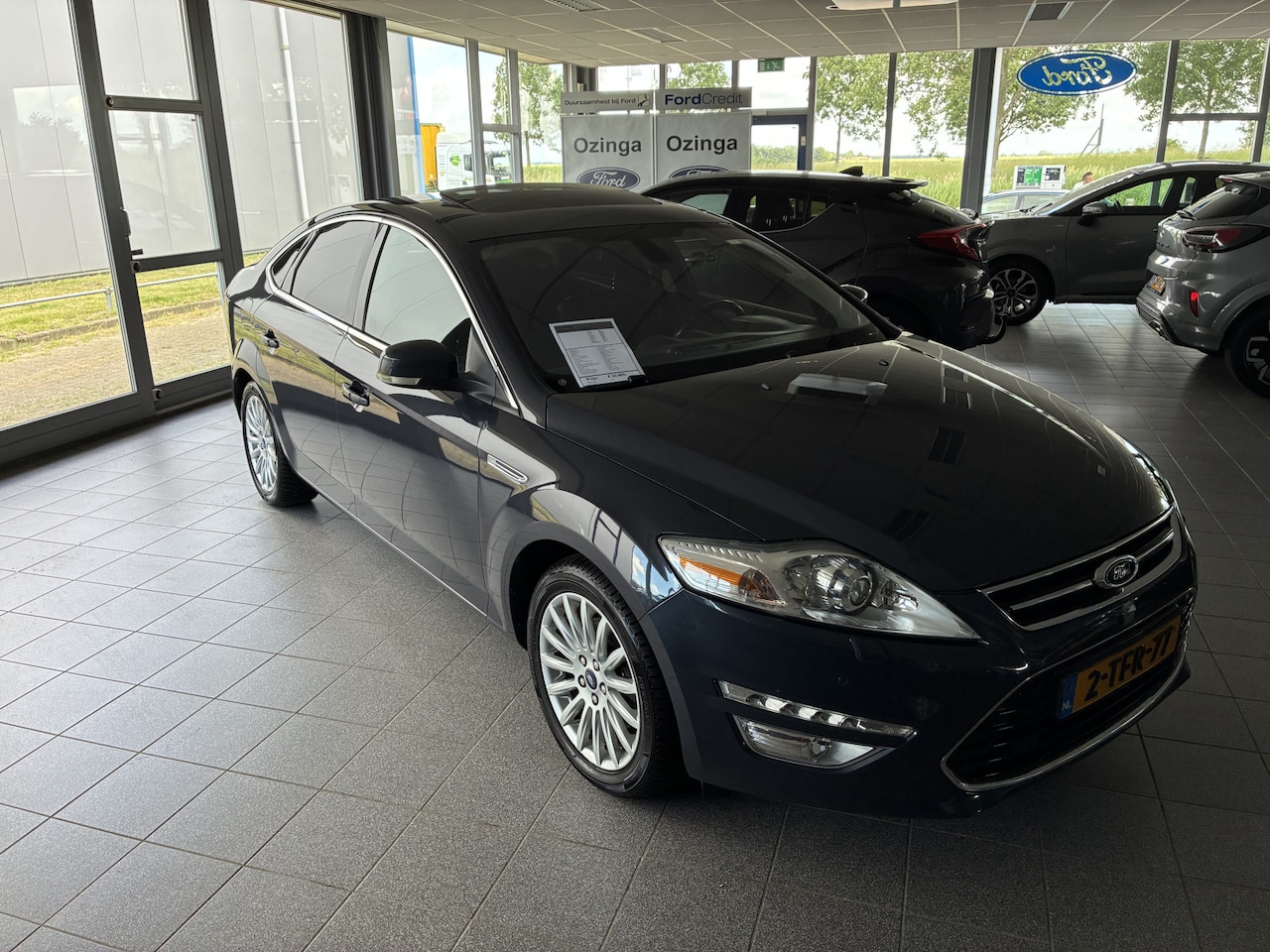 Ford Mondeo - 2.0 EcoBoost Platinum Automaat meest luxe uitvoering bomvol!! - AutoWereld.nl