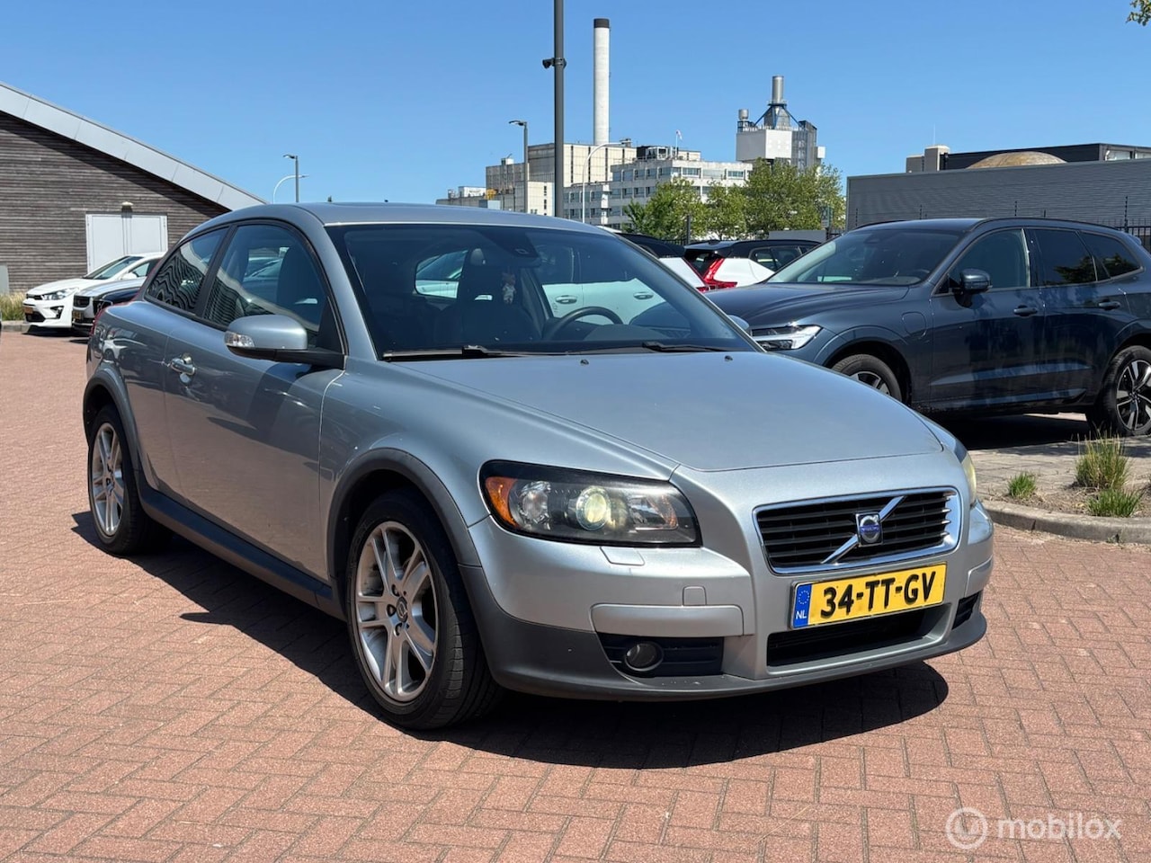 Volvo C30 - 1.8 Compleet VOLVO dealer onderhouden!! Leer /schuifdak - AutoWereld.nl