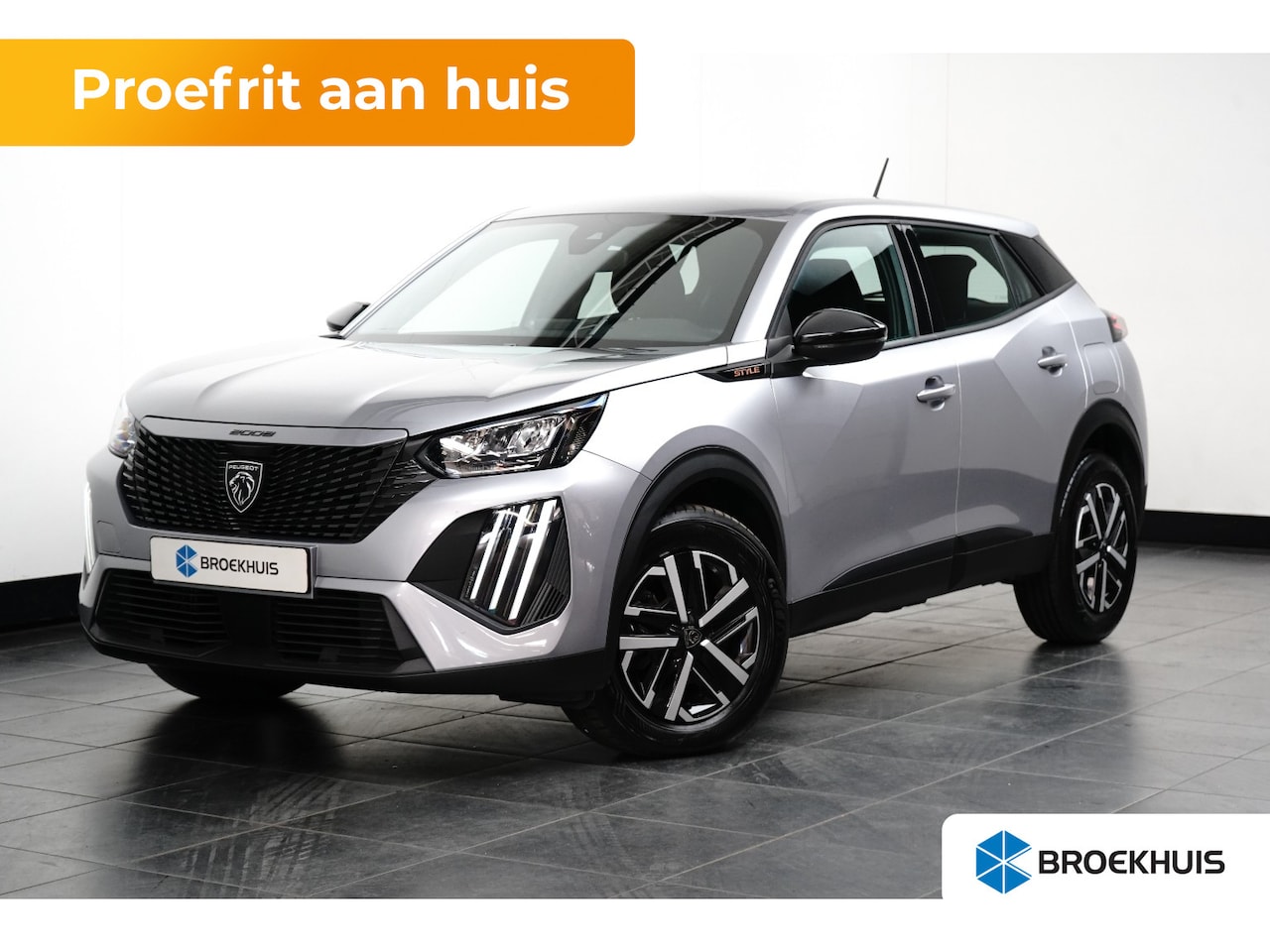 Peugeot 2008 - 1.2 Hybrid 145 Style Carplay | Parkeersensoren | LED | Cruise | Climate Control | DAB | Ai - AutoWereld.nl