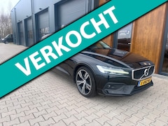 Volvo V60 - 2.0 T5 Momentum l panorama l camera l apple carplay