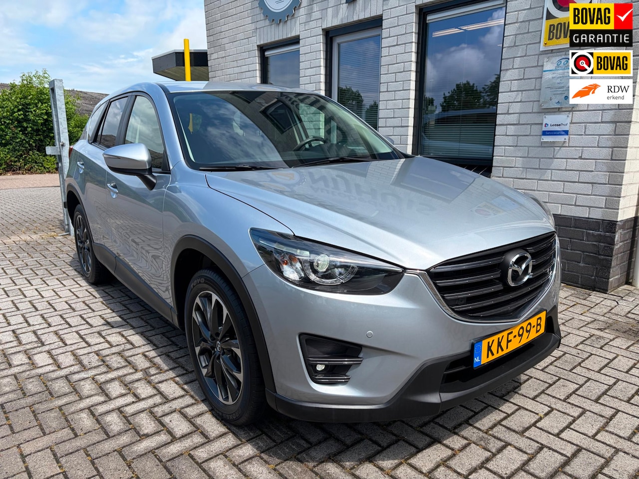 Mazda CX-5 - 2.0 SkyActiv-G 165 Skylease 2WD / Camera / Keyless entree / PDC V+A / Climate controle / C - AutoWereld.nl