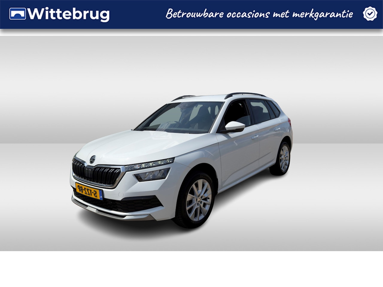 Skoda Kamiq - 1.0 TSI 110pk DSG Sport Business / App. Connect / Climate Controle / Parkeersensoren Achte - AutoWereld.nl