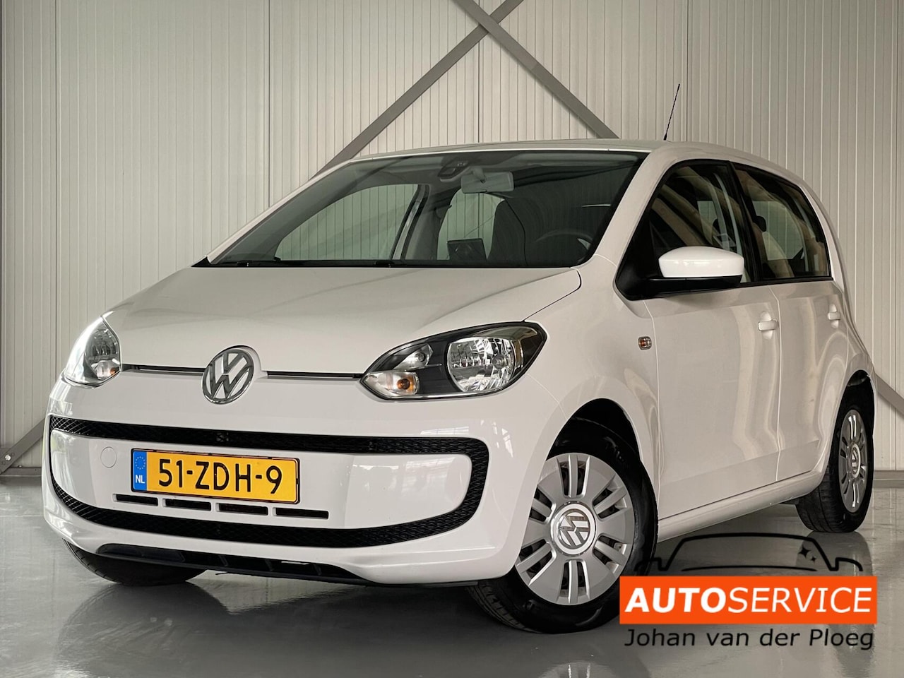 Volkswagen Up! - 1.0 move up! 75pk BlueMotion AIRCO / NAVI - AutoWereld.nl