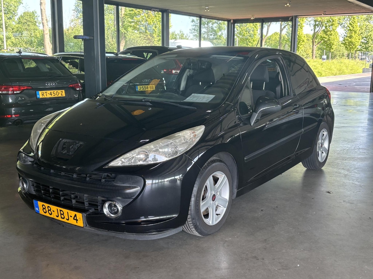 Peugeot 207 - 1.4 VTi Look 1.4 VTi Look - AutoWereld.nl