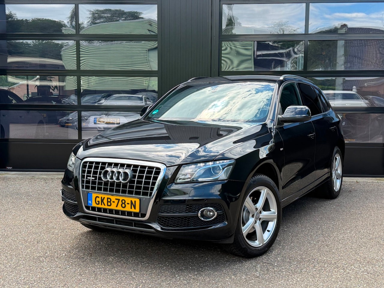 Audi Q5 - 2.0 TFSI Quattro S-Line Xenon CarPlay Cruise Leder - AutoWereld.nl