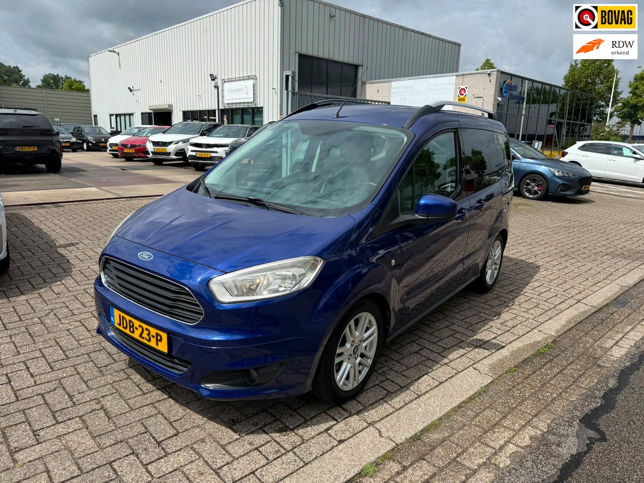 Ford Tourneo Courier - , Airco, Nieuwe Distributie, Nette auto - AutoWereld.nl