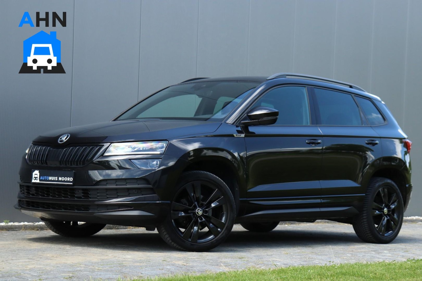 Skoda Karoq - 1.5 TSI / 150 PK / DSG / Sportline / Black Edition / Virtual Cockpit / Camera / Cruise Con - AutoWereld.nl