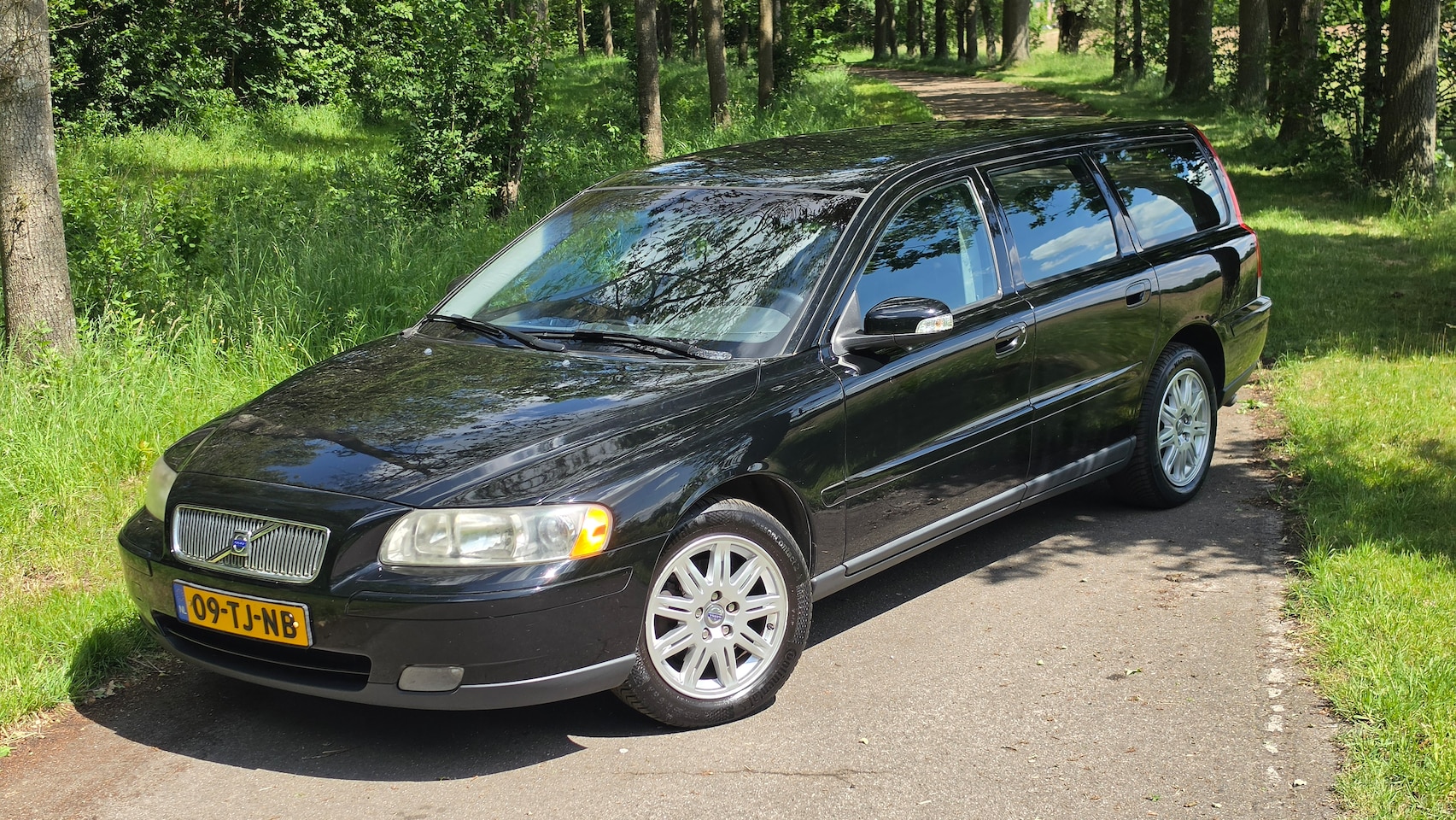 Volvo V70 - 2.4 Edition I NAP Climate Cruise Trekhaak Youngtimer! - AutoWereld.nl