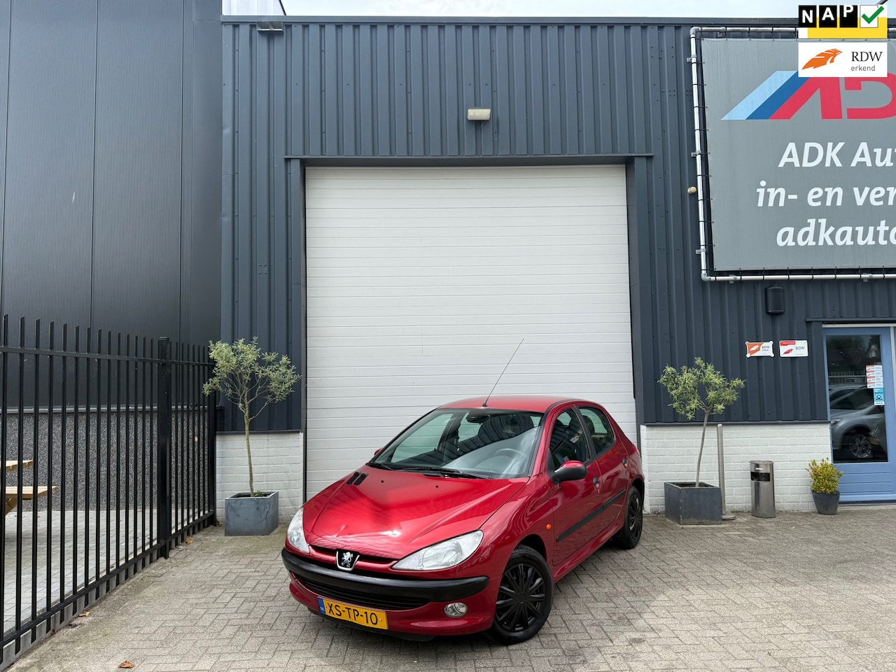 Peugeot 206 - 1.4 Gentry AUTOMAAT/AIRCO/80DKM!! - AutoWereld.nl
