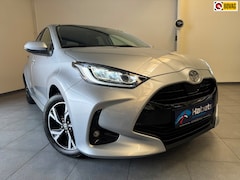 Toyota Yaris - 1.5 Hybrid 115 Dynamic/Stoel-Stuurverw/Carplay/ACC/Camera/hillhold/Ledverl./nieuwstaat
