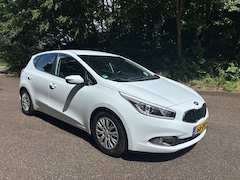Kia Cee'd - 1.6 GDI Plus Pack | Clima | Navi | Multistuur