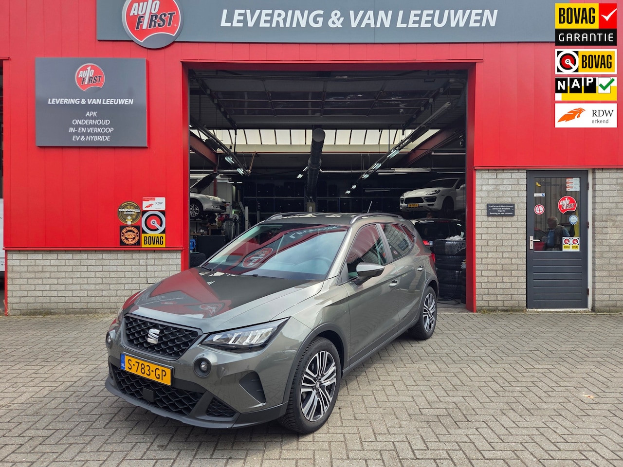 SEAT Arona - 1.0 TSI Style/ Lichtmetalen velgen/ Cruise control/ Android auto- Apple carplay/ Parkeerse - AutoWereld.nl