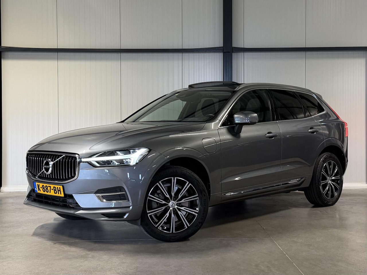 Volvo XC60 - 2.0 Recharge T6 AWD Pano H&K Leer Camera SOH 90% - AutoWereld.nl
