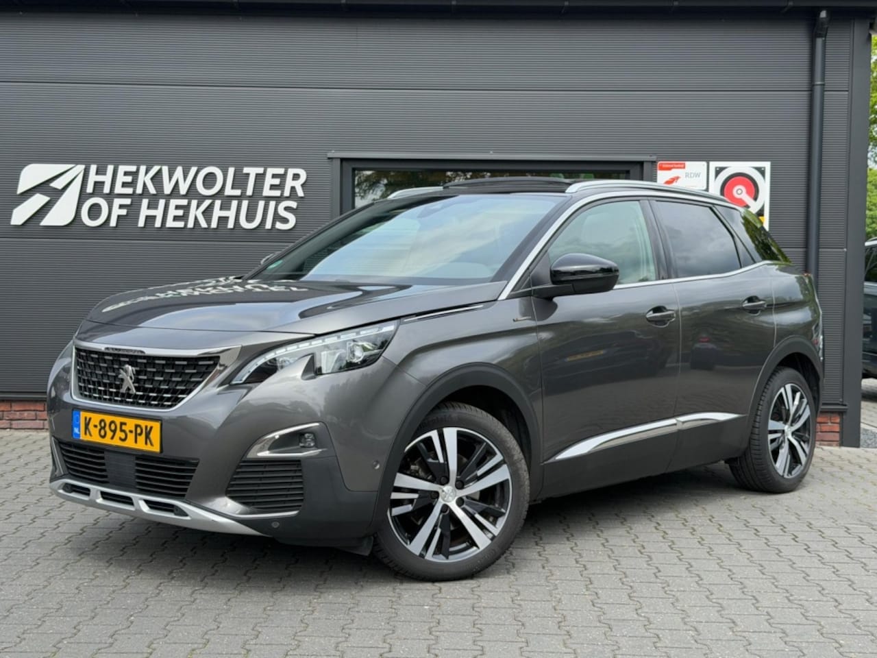 Peugeot 3008 - 1.2 PureTech GT Line | Trekhaak | Panoramadak - AutoWereld.nl