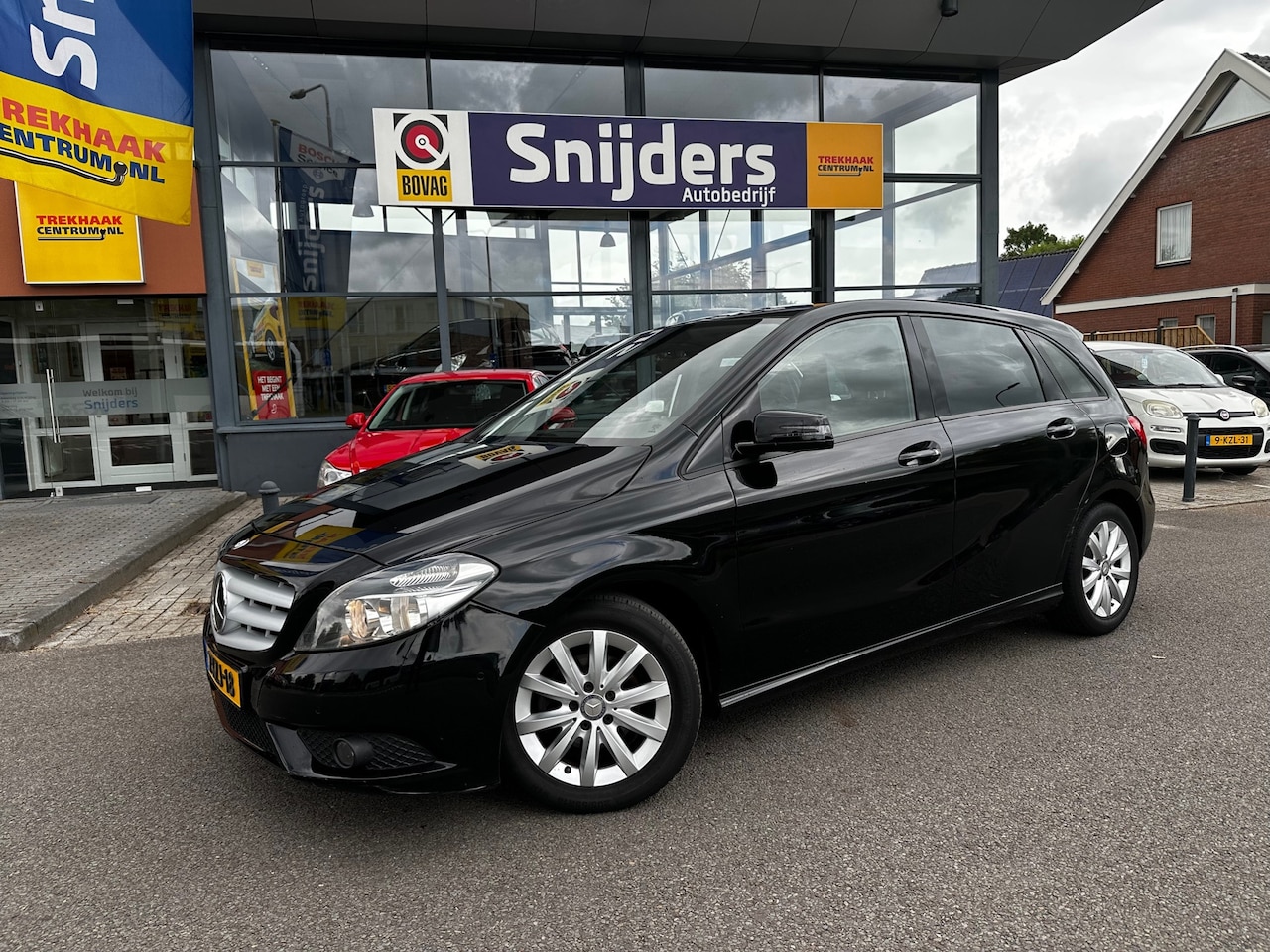 Mercedes-Benz B-klasse - 180 Ambition NAVI/STOELVERWARMING - AutoWereld.nl