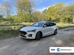 Ford Focus Wagon - 1.0EB Hybrid ST Line | NL-AUTO | 1E EIGENAAR | ELEK. TREKHAAK | ADAPTIVE CRUISE | WINTERPA