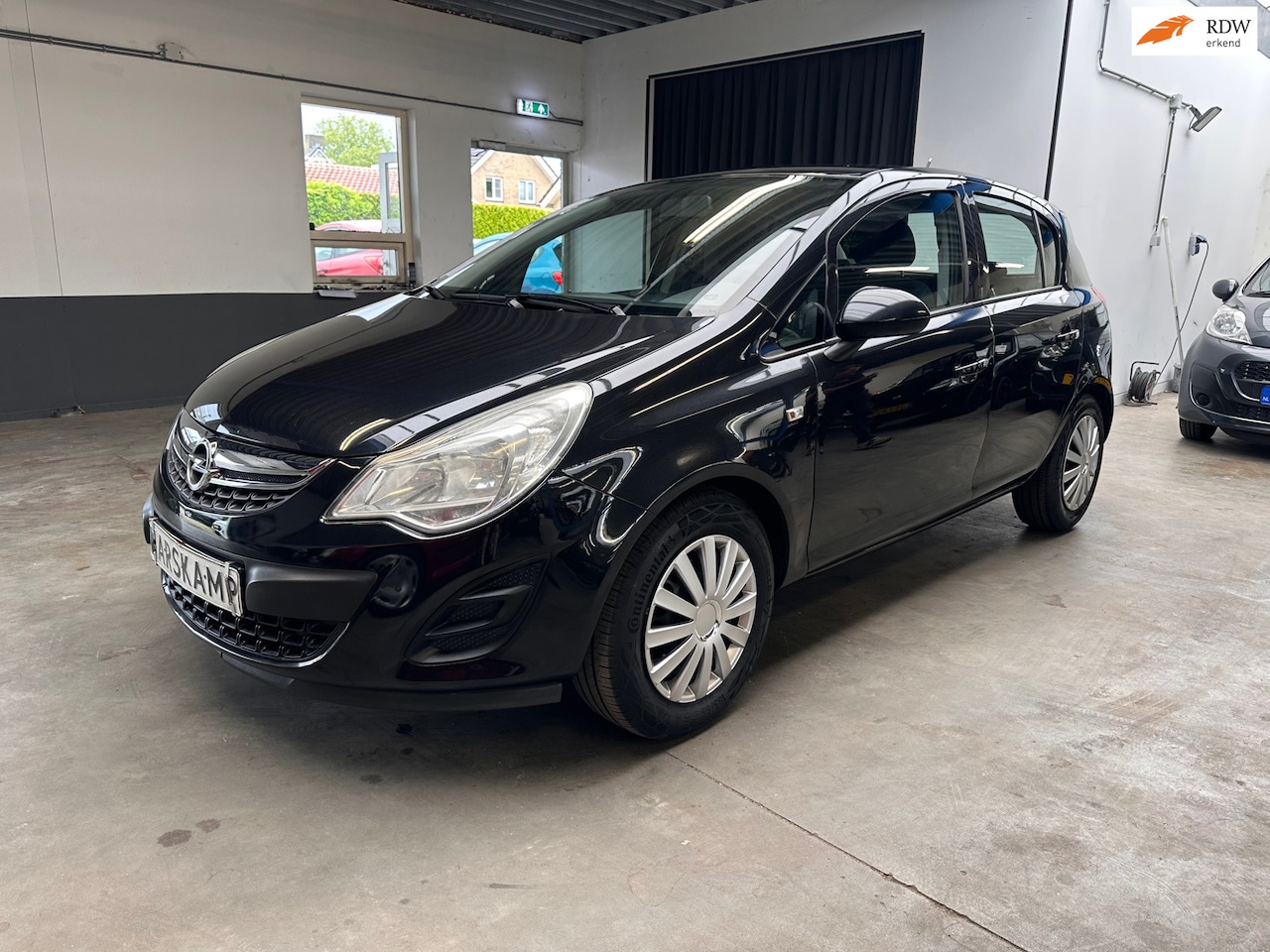 Opel Corsa - 1.2-16V Anniversary Edition|Airco|5-Deurs - AutoWereld.nl