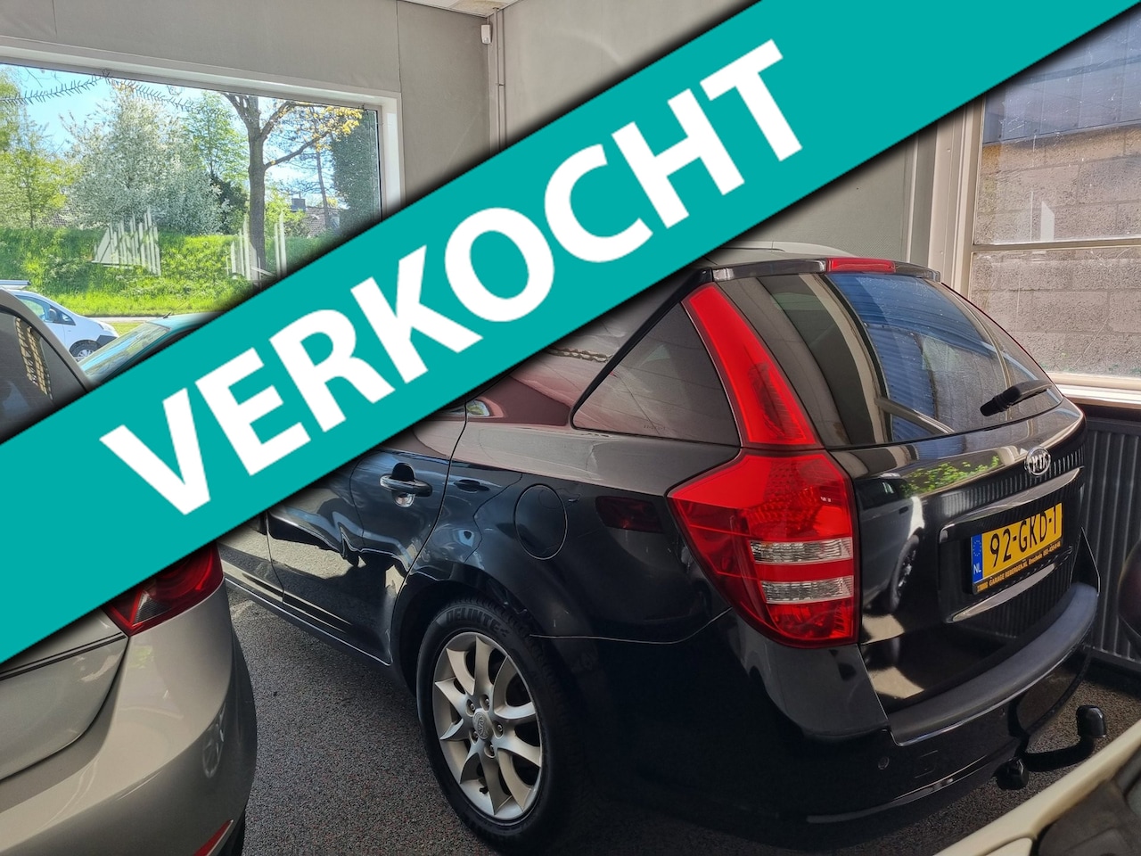 Kia Cee'd Sporty Wagon - 1.6 All Stars 5-DRS met ruilmotor 135000 km met trekhaak - AutoWereld.nl