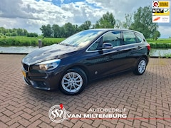 BMW 2-serie Active Tourer - 218i Essential Clima navi cruise PDC trekhaak