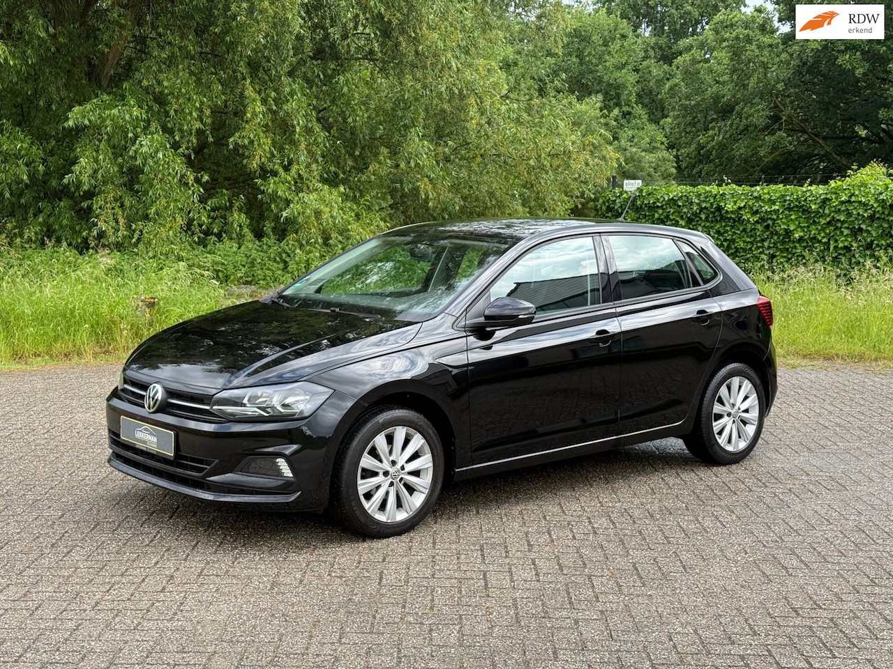 Volkswagen Polo - 1.0 TSI Comfortline 95PK I BLUETOOTH I STOELVERW I AIRCO I 1E EIG - AutoWereld.nl
