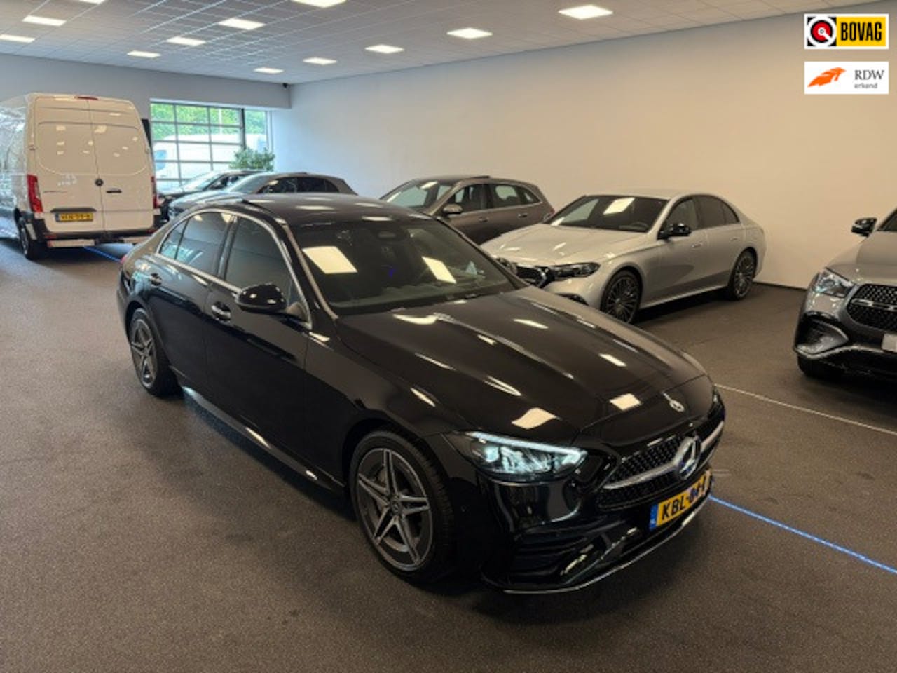Mercedes-Benz C-klasse - 300 e AMG Line Panoramadak - AutoWereld.nl