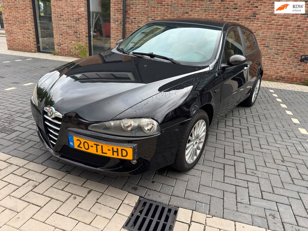 Alfa Romeo 147 - 1.6 T.Spark Progression 1.6 T.Spark Progression - AutoWereld.nl