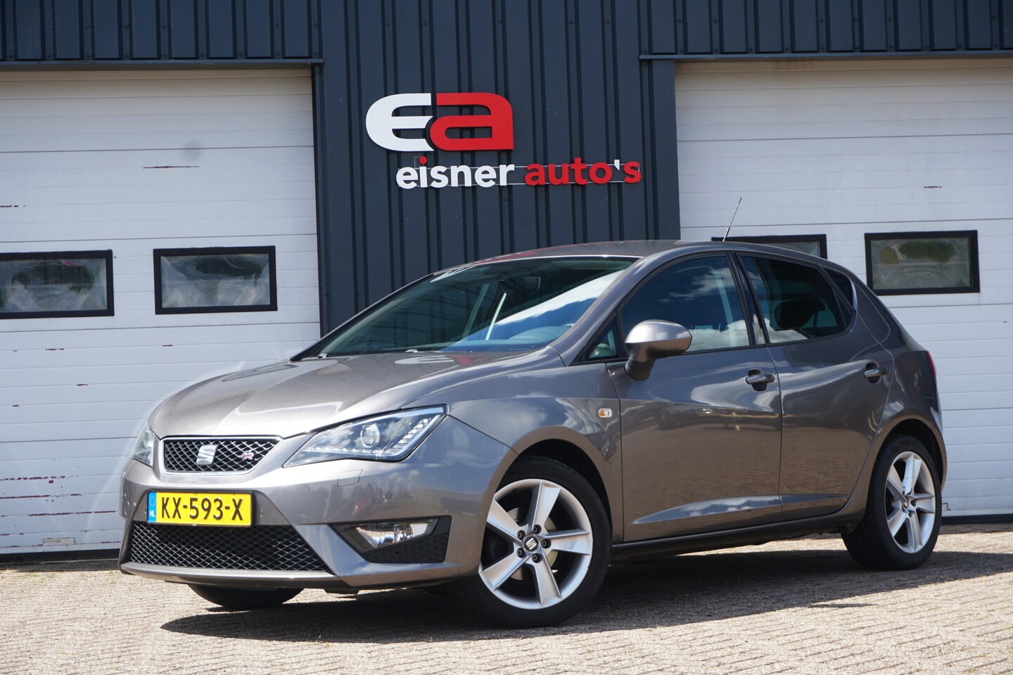 SEAT Ibiza - 1.0 TSI FR Connect | XENON | ECC| STOELVERW. | TREKHAAK | CARPLAY | - AutoWereld.nl