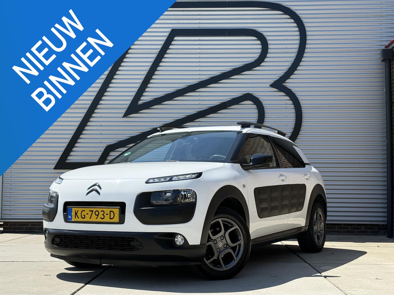 Citroën C4 Cactus - 1.2 PureTech Shine 2e Eigenaar|Navi|Camera|Clima|Cruise|PDC|D-riem vv in 2022|N.A.P|Nieuwe - AutoWereld.nl