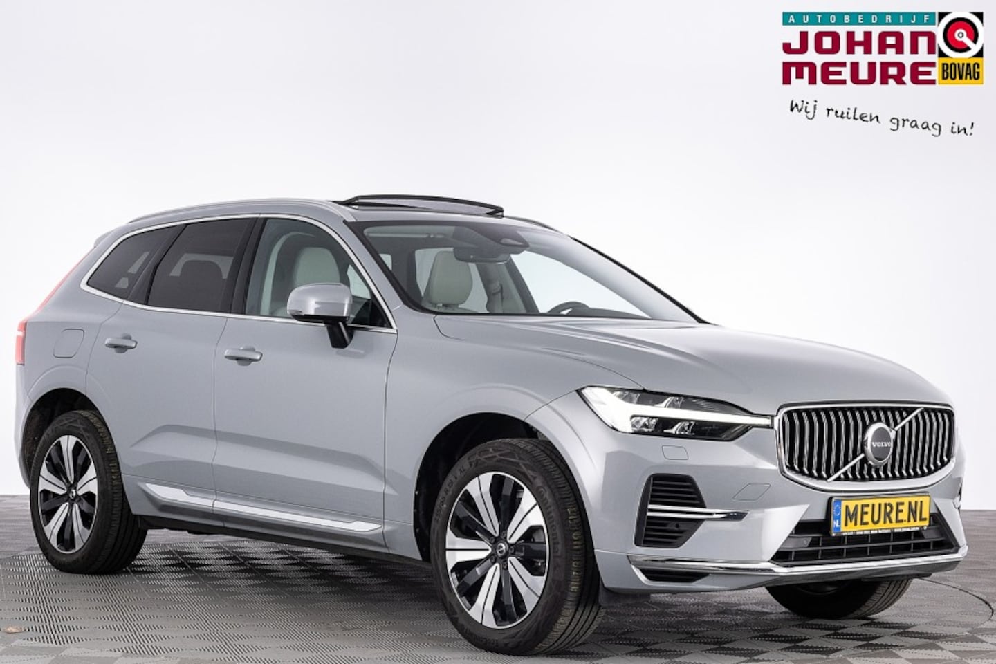 Volvo XC60 - 2.0 T6 Plug-in hybrid AWD Plus Bright | PANORAMADAK | harman/kardon | LEDER | Trekhaak . - AutoWereld.nl