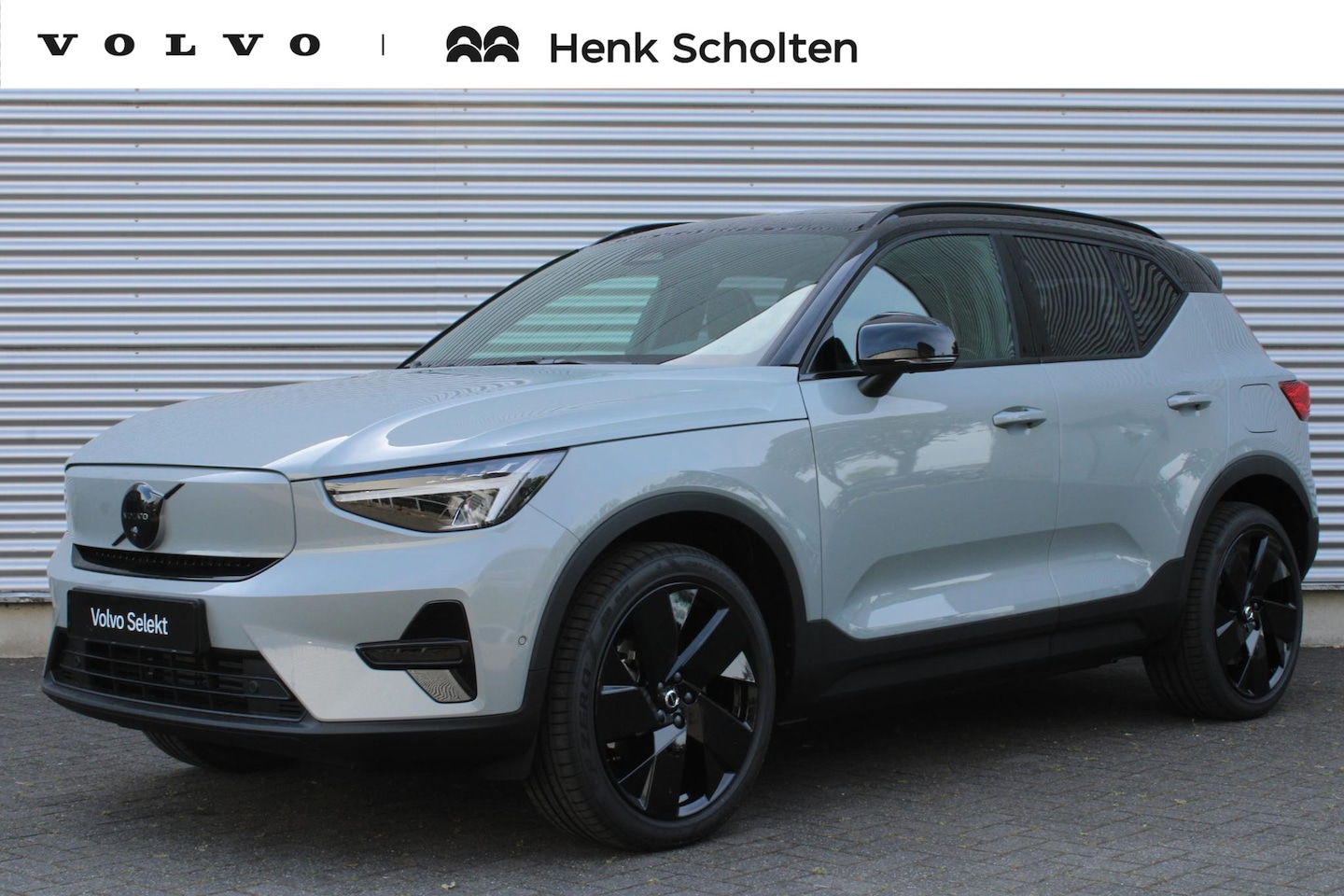 Volvo EX40 - Single Motor Extended Range Ultra Black Ed. 82 kWh | Panoramisch Schuif-/Kanteldak | Elekt - AutoWereld.nl