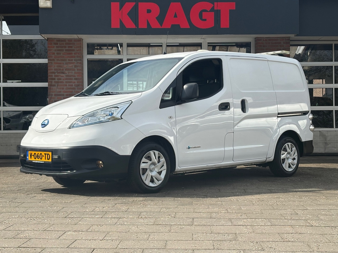 Nissan e-NV200 - 2.Zero Edition|NAP|cruise|achteruitrijcamera|airco|stoel- en stuurverwarming|navi|bluetoot - AutoWereld.nl