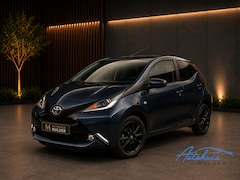 Toyota Aygo - 1.0 VVT-i x-play | Automaat | Camera | Bluetooth | Dealer Onderhouden