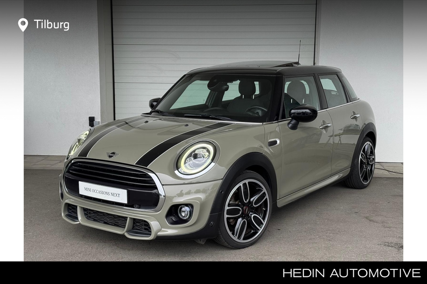 MINI 5-Deurs - 1.5 Cooper John Cooper Works | Panoramadak | Achteruitrijcamera | Comfort Access | Stoelve - AutoWereld.nl