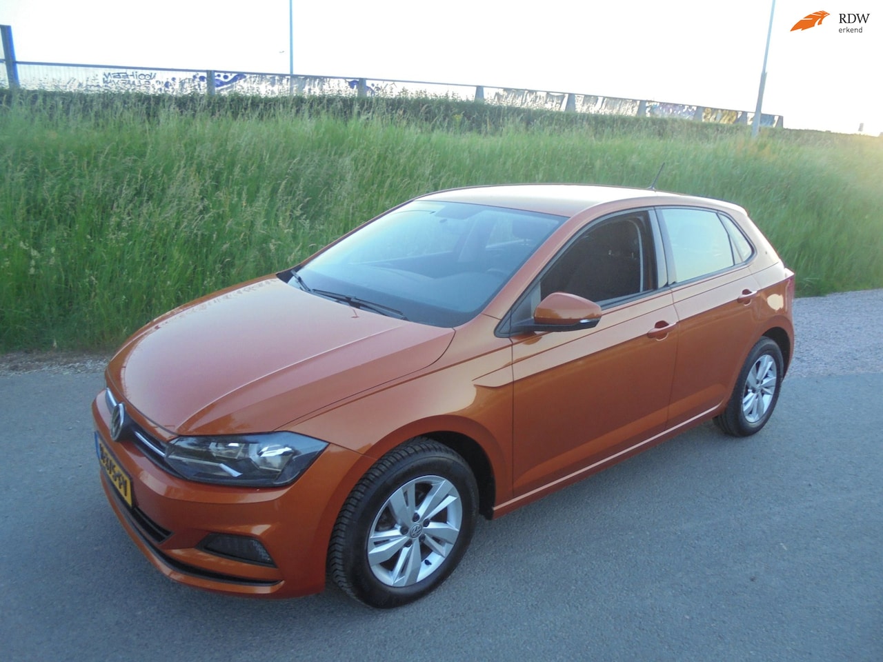 Volkswagen Polo - Volkswagen Polo 1.0 TSI benzine airco lmv 91.000km - AutoWereld.nl