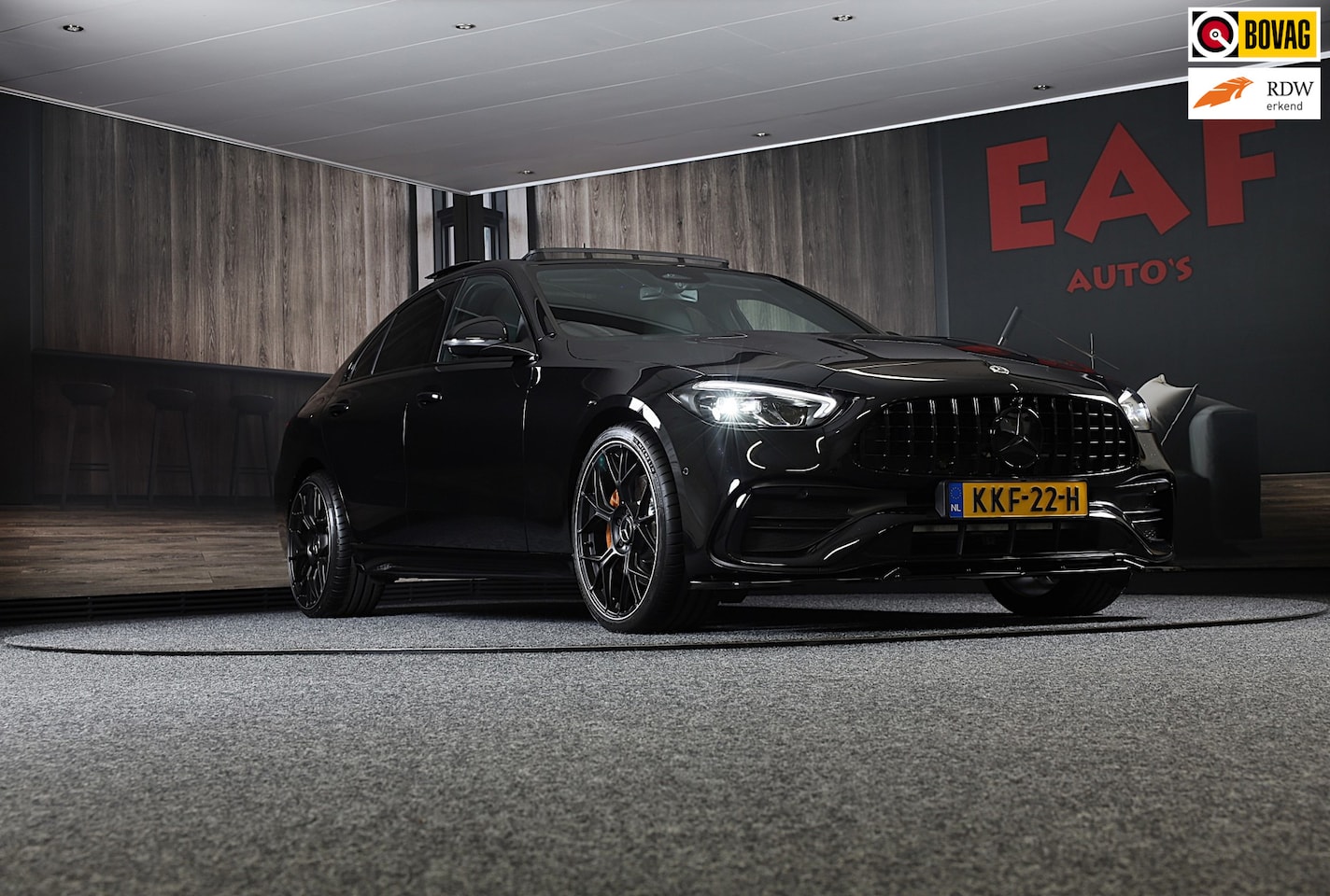 Mercedes-Benz C-klasse - 300 e AMG 63 Look / Burmester / Memory / 360 Camera / Acc / Elek Stoelen / Dig Light / Ope - AutoWereld.nl