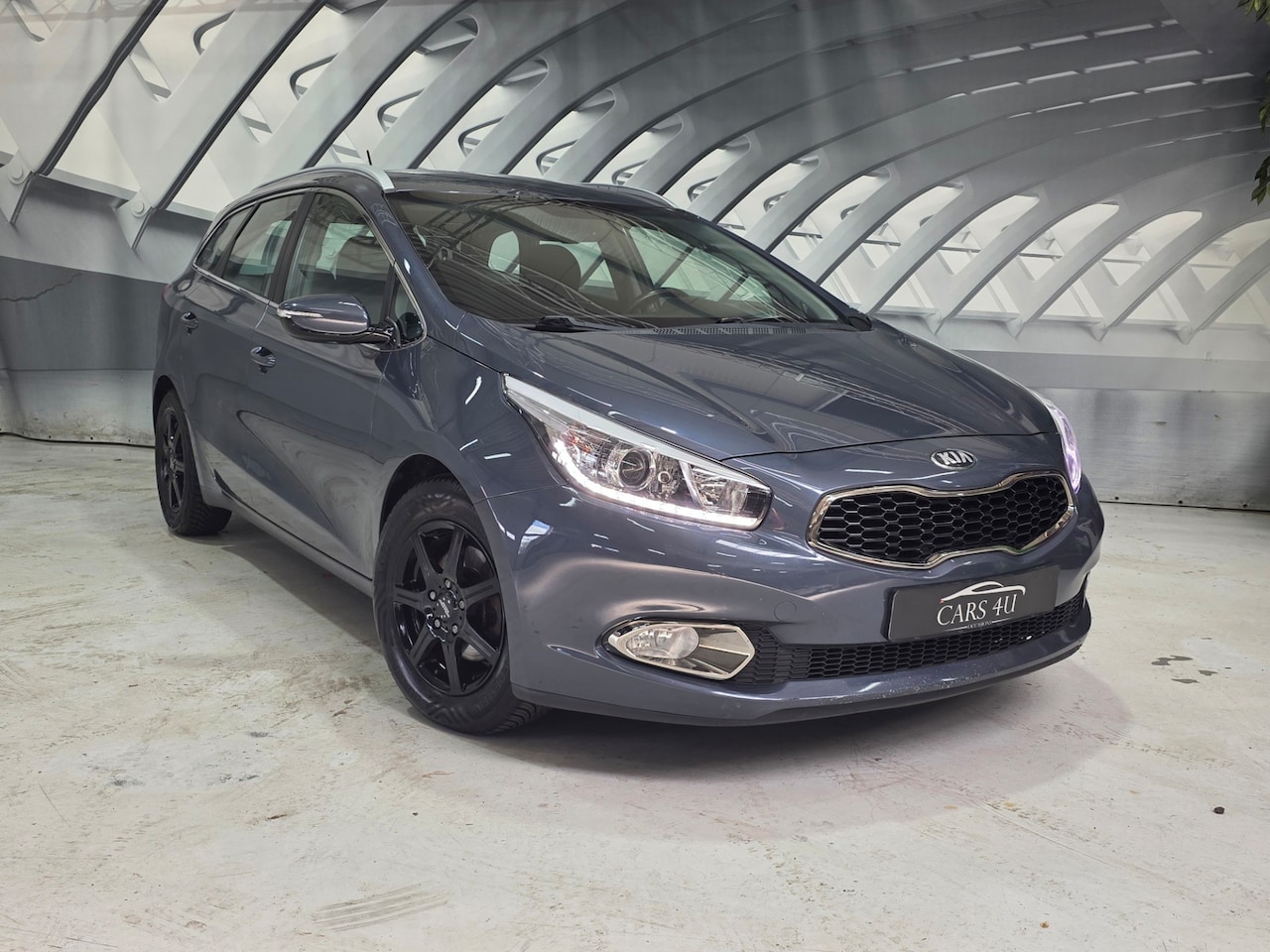 Kia Cee'd Sportswagon - 1.6 GDI Plus Pack 1.6 GDI Plus Pack - AutoWereld.nl