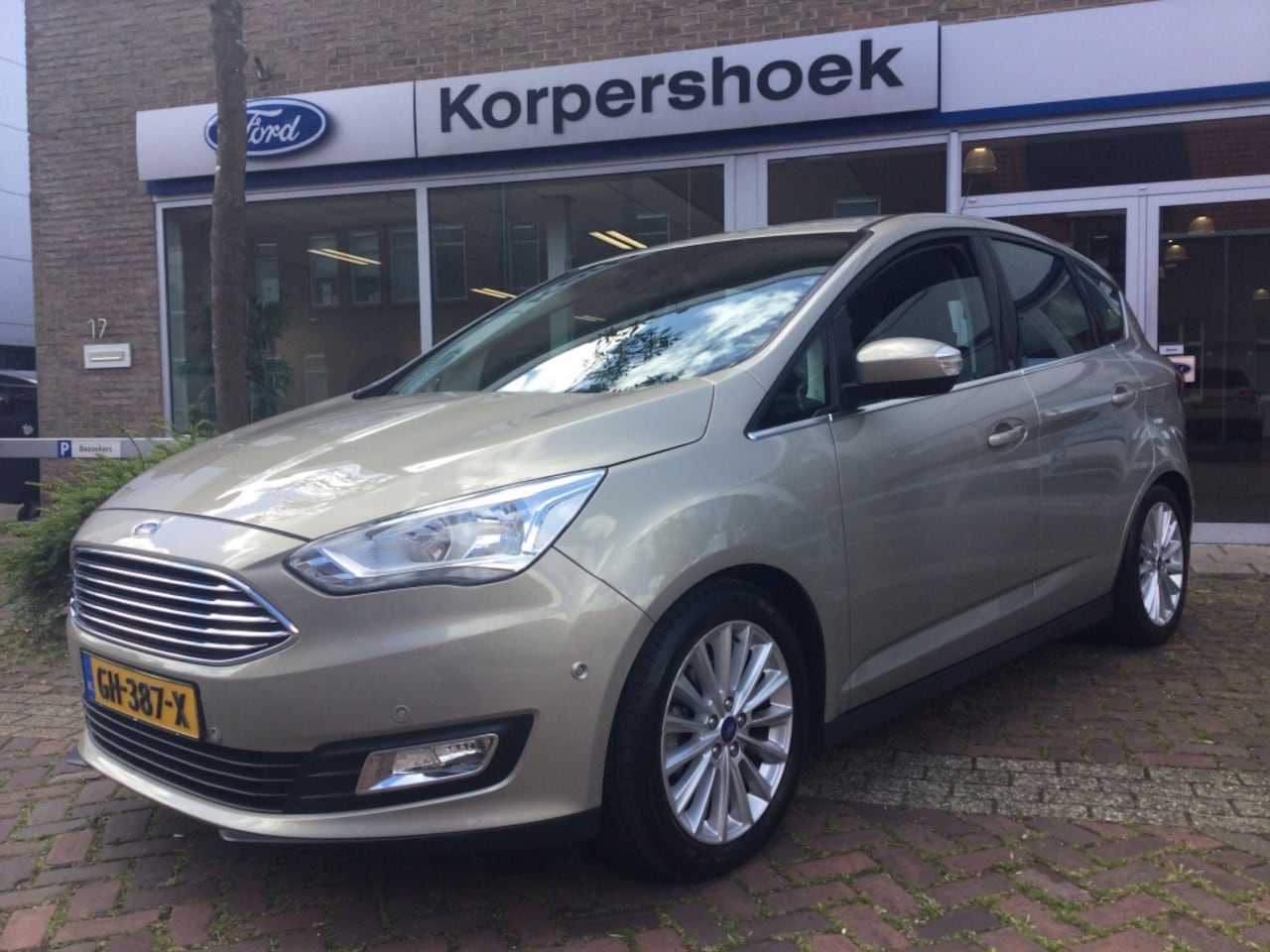 Ford C-Max - 1.0 EcoBoost 125 pk Titanium | Nw. distributieriem. - AutoWereld.nl