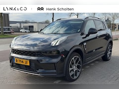 Lynk & Co 01 - | Black Edition | All-season banden | Panoramadak | Camera | Elektrische bestuurdersstoel
