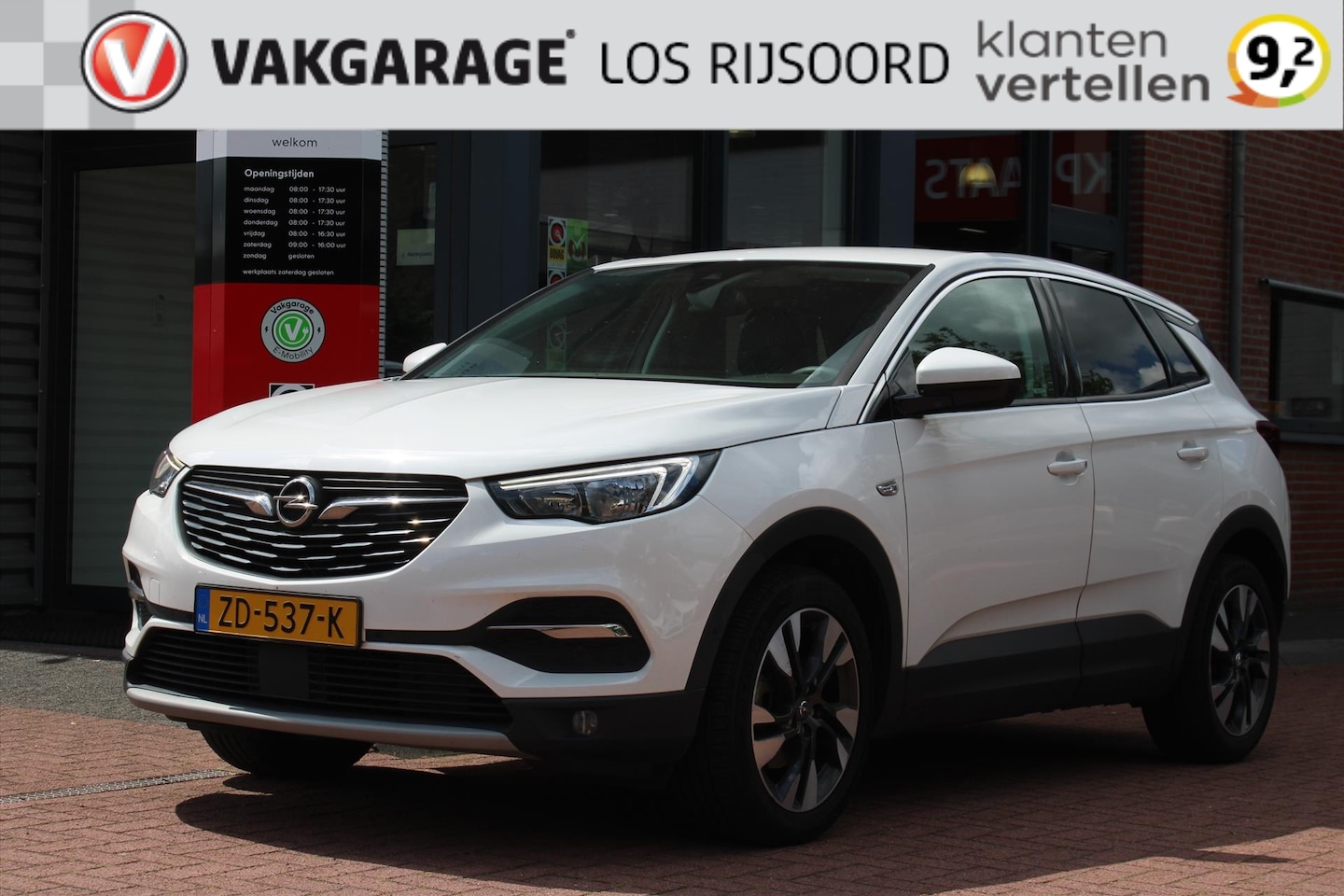 Opel Grandland X - 1.2 Turbo Aut. *Innovation* | Carplay | Cruise & Climate Control | PDC | Navigatie | Priva - AutoWereld.nl