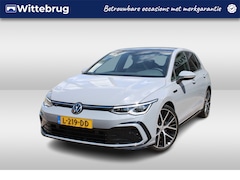 Volkswagen Golf - 1.5 eTSI 150pk R-Line DSG Automaat / Navigatie / LED Matrix / Camera / LM 17 inch / Park A