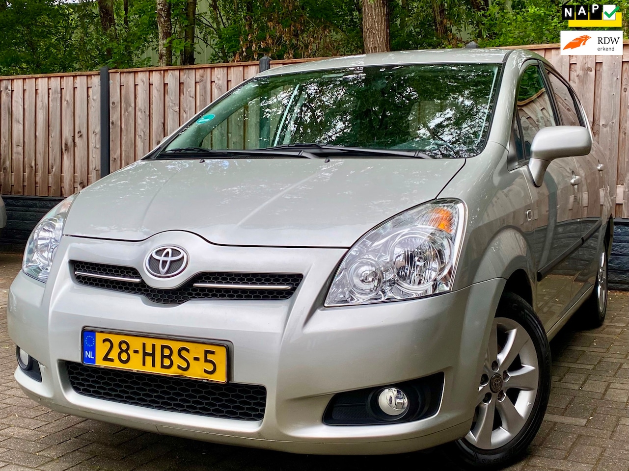 Toyota Verso - 1.8 VVT-i Luna 7p. NL Auto I Automaat I Leer I Navi I APk I Dealer onderhouden I 1e Eigena - AutoWereld.nl