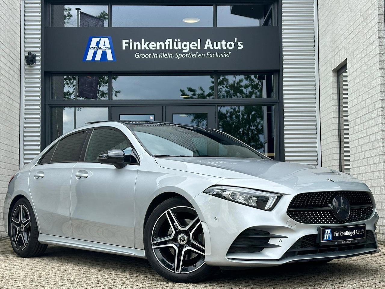 Mercedes-Benz A-klasse - A180 Limo AMG-line NL-Auto |Pano |Camera |Cruise |Navi | - AutoWereld.nl