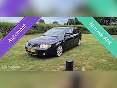 Audi A4 Avant - 3.0 quattro Exclusive