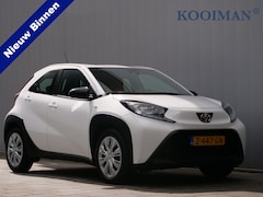 Toyota Aygo X - 1.0 VVT-i S-CVT Play 73 Pk Automaat Camera / Apple Carplay / Automaat