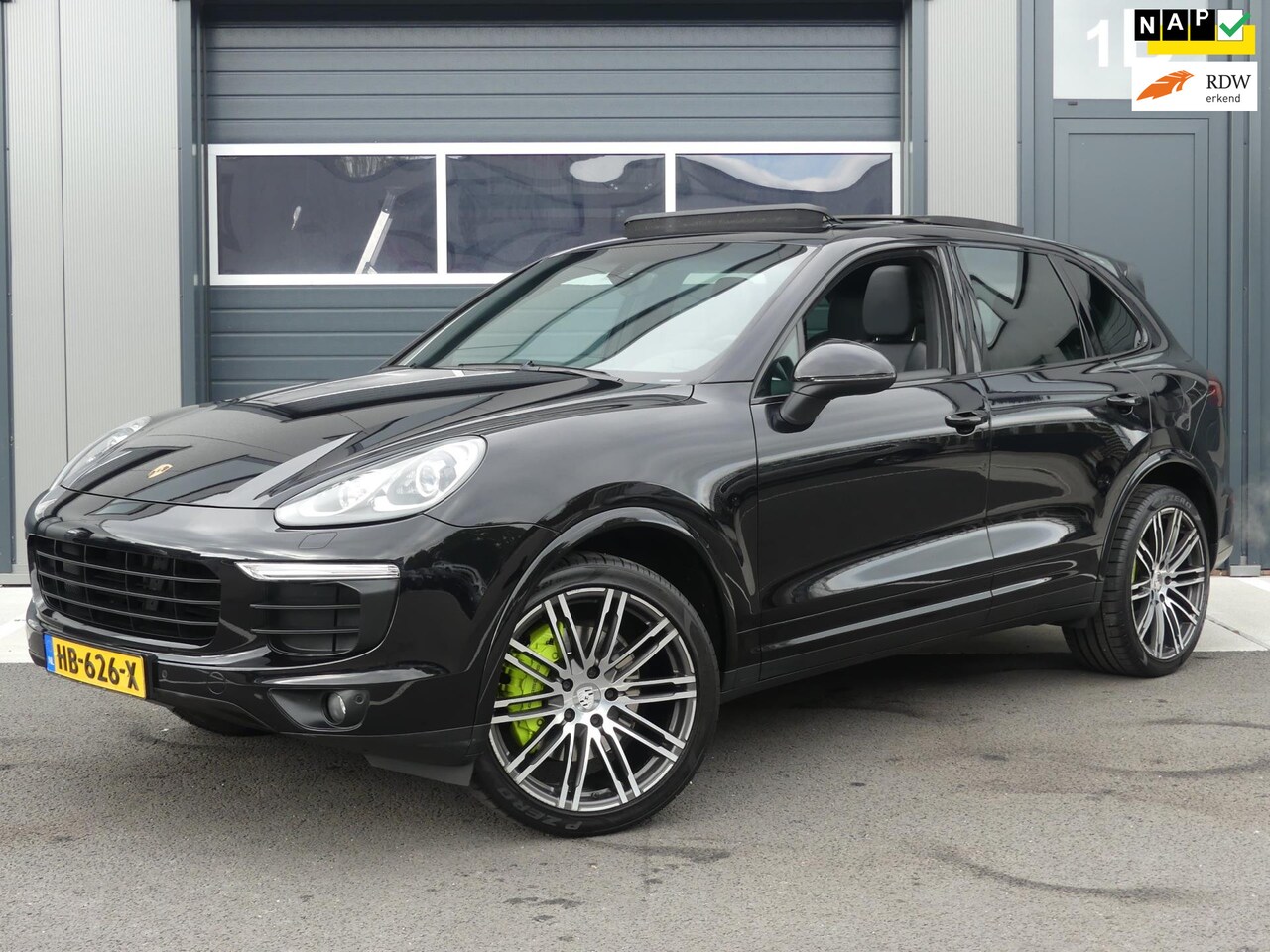 Porsche Cayenne - 3.0 S E-Hybrid Automaaat Schuifdak Apple Car Play Luxe Leder Mem. Stoel Camera Bom Volle A - AutoWereld.nl