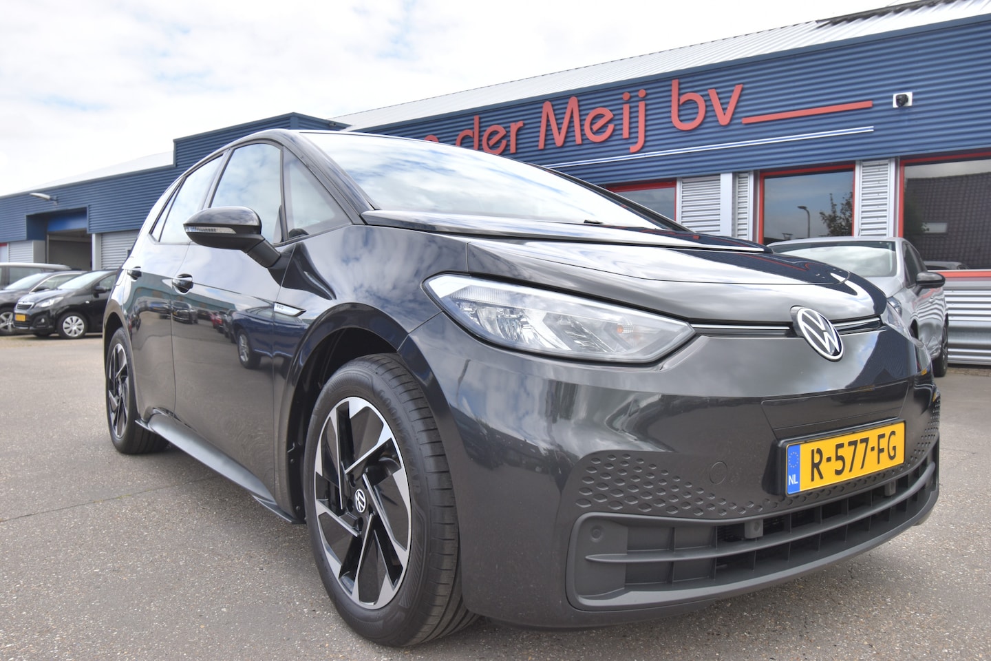 Volkswagen ID.3 - Pro 58 kWh Pro 58 kWh , CLIMATR ,  CR CONTR , NAVI , ST+STUUR VERW , PDC V+A , LED VERL , - AutoWereld.nl
