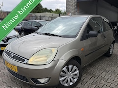 Ford Fiesta - 1.4-16V Ambiente / AUTOMAAT / 3DRS / N.A.P