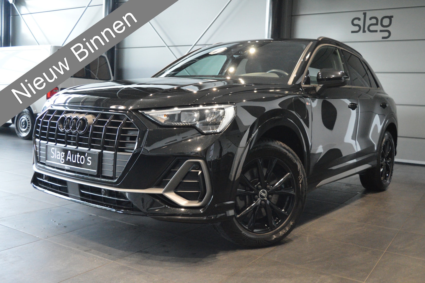 Audi Q3 - 45 TFSI e 3X S-LINE Black Style navi camera trekhaak 245 pk !! - AutoWereld.nl