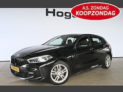 BMW 1-serie - 118i High Executive Automaat M-Pakket Navigatie Carplay Dealer Onderhouden Inruil Mogelijk